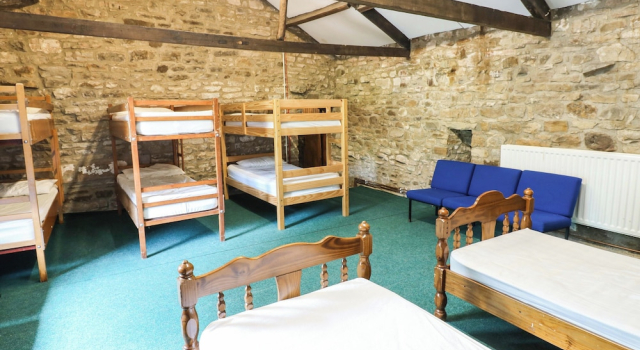 West Barn Bunkhouse, Забронировать Дом для отпуска Отели Северного Йоркшира с парковкой, Парковка