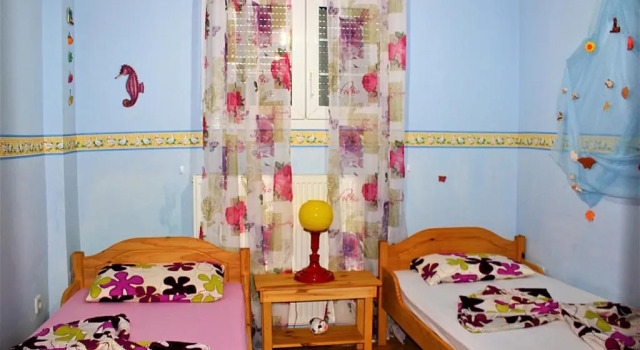 Vanna's House, Book Apartment Ierissos 