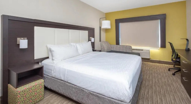 Номер Standard Holiday Inn Express Hotel & Suites Bishop by IHG