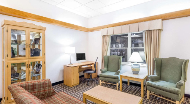 Days Inn by Wyndham Jefferson, Boek Hotel West Jefferson North Carolina