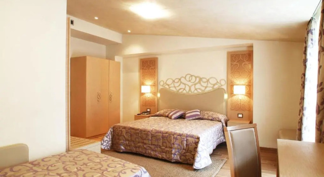 Трёхместный номер Standard Hotel Duchessa Della Sila