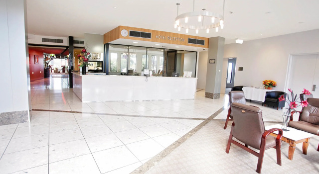 Golden Pebble Hotel, Boek Hotel Hotels in Melbourne met ontbijt, Ontbijt