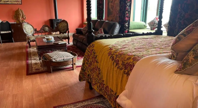 Номер Deluxe Habba Kadal Kashmiri Heritage Hotel & Hub