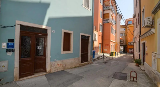 Contemporary and Charming Lodge Rovinj, Забронировать Апартаменты/квартира Апартаменты Ровинь, рядом с Church of Saint Benedict Rovinj, Апартаменты/квартира