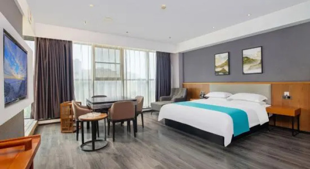 Люкс Deluxe Starway Hotel