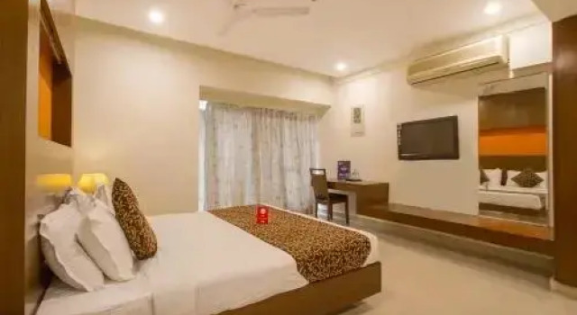 OYO Country Club Begumpet, Rezerwuj Hotel Begumpet 