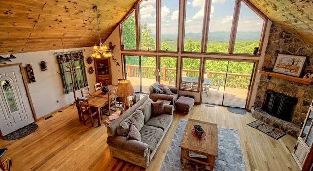 Skyland Retreat, Book Hotel Hoteller i Blue Ridge med parkering, Parkering