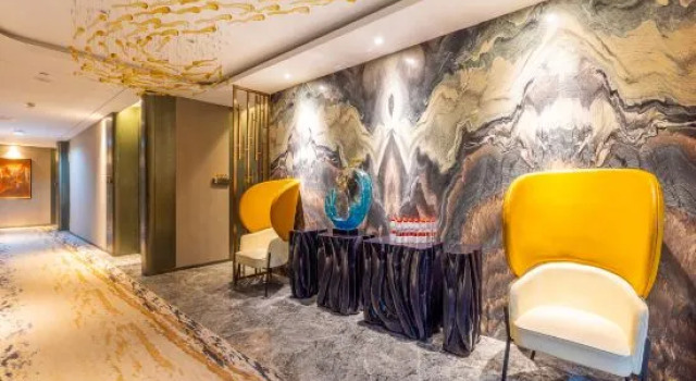 Madison Hotel Shuiyilan  Zhongtianjian Plaza Lanzhou West Railway Station, Rezerwuj Hotel Hotele biznesowe w Gansu, 4* 5*