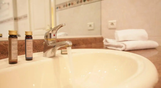 Апартаменты Cannes Holiday Suites