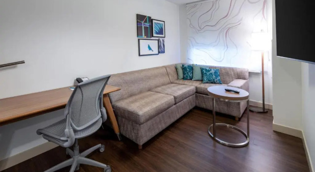 Двухместный люкс c 1 комнатой Element by Marriott Bentonville