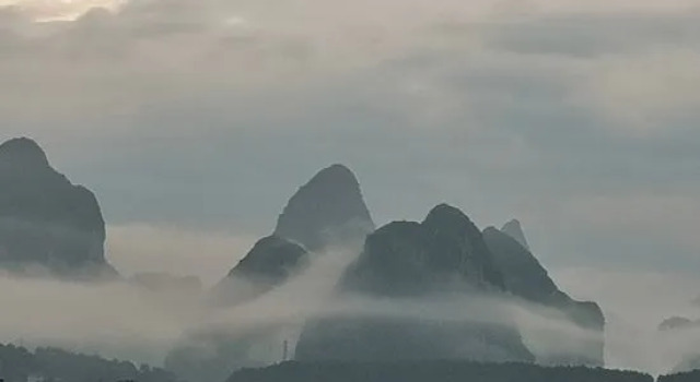 Guiyin Hotel (Yangshuo Songcheng Qiangu Scenery Area), Забронировать Отель Отели Яншо с парковкой, рядом с Xilang Mountain, Парковка