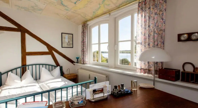 1 Villa Blanck Comfortable Holiday Residence, Забронировать Вилла Отели Мекленбургское поозёрье с парковкой, Парковка