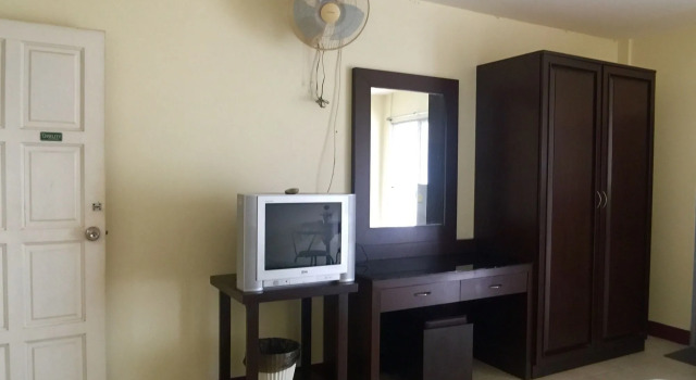 Ekkamon Apartment, Забронировать Апартаменты/квартира Апартаменты Пхукета Таун, рядом с Музей истории Пхукета Тай Хуа, Апартаменты/квартира