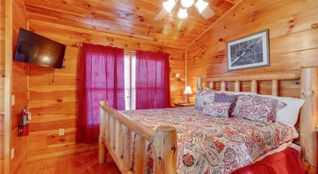 Bearfoot Lodge by RedAwning