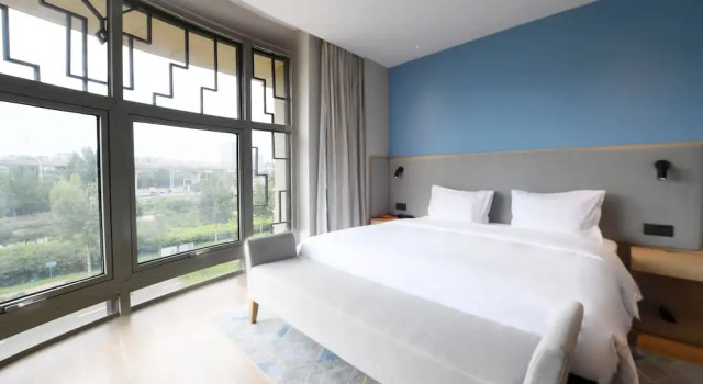 Люкс Holiday Inn Express Tianjin Binhai by IHG