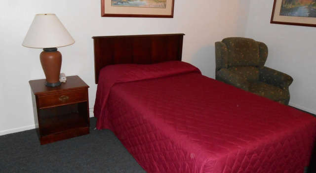Midway Inn, Réserver Hôtel Cedar Falls 