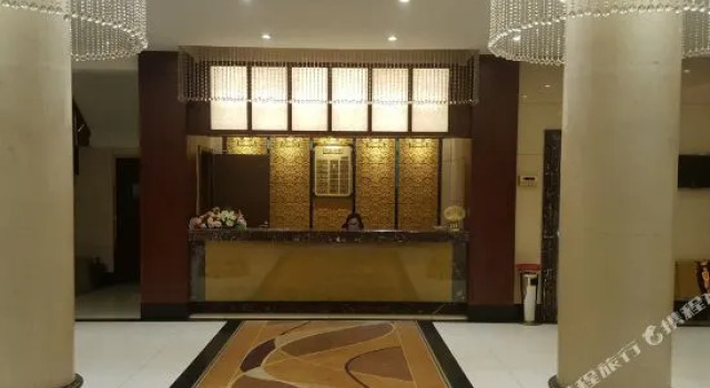 Huayi Business Hotel, Rezervovat Hotel Hotely v Xiangyang s parkováním, Parkování