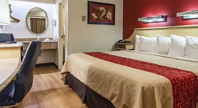 Номер Standard Red Oak Inn Detroit - Southfield