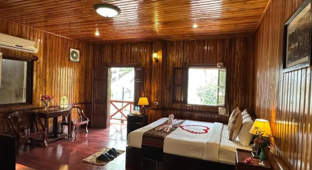 Villa Alounsavath Mekong Riverside, Забронировать Вилла Отели Луангпхабанг 5 звезд, 5*
