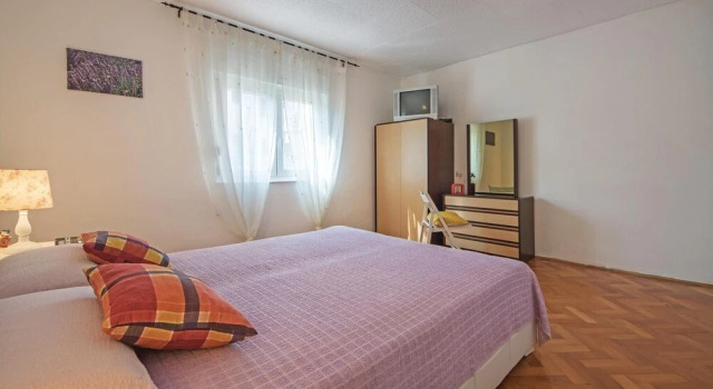 Awesome Home in Fazana With Wifi and 2 Bedrooms, Prenota Hotel Valbandon Istria