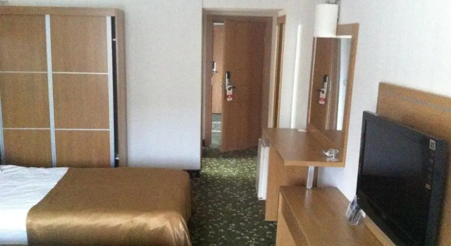 Трёхместный номер Standard Grand Cali Hotel