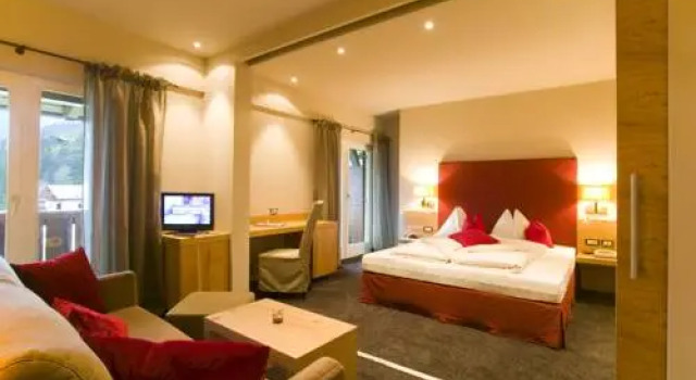 Hotel Kronsbühel, Забронировать Отель Тироло Texel Group National Park
