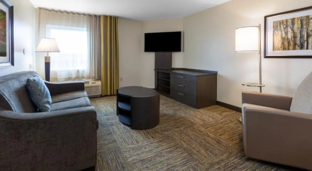 Люкс c 1 комнатой Candlewood Suites Kalamazoo by IHG