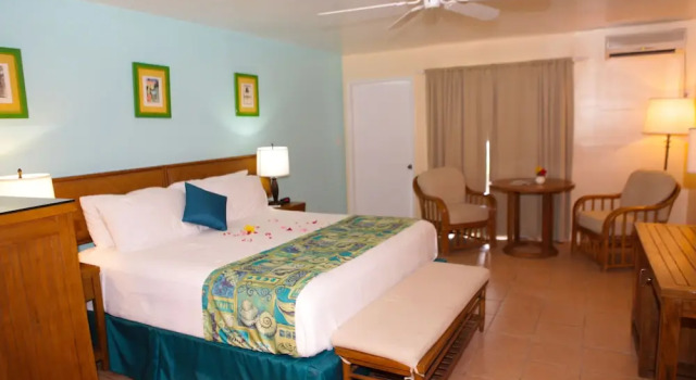 Standard Zimmer mit Balkon und mit Meerblick Anegada Reef Hotel