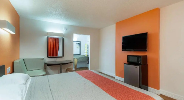 Номер Standard Motel 6-Houston, TX - East