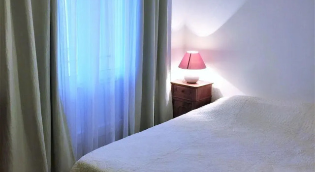 Apartment With sea View and Pool, Varaa Huoneisto LʼÎle-Rousse 