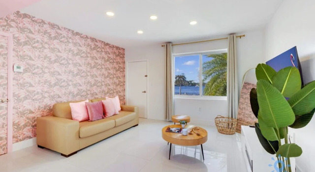 Free Parking: Bay View + Pool | Step To Beach, Rezerwuj Hotel Hollywood Panhandle Florida