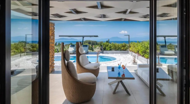 Люкс Iakovakis Suites & Spa
