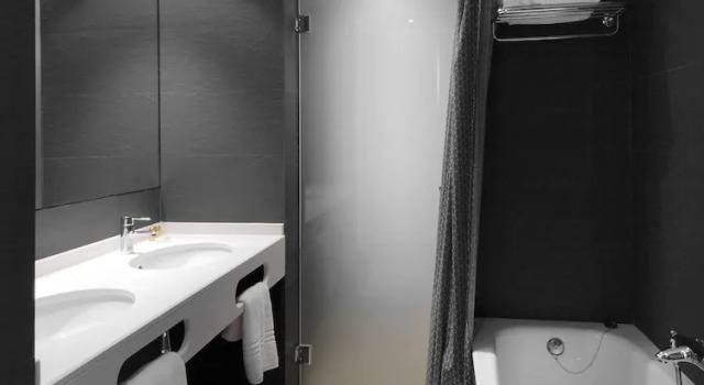 Трёхместный номер Superior Hotel Cienbalcones