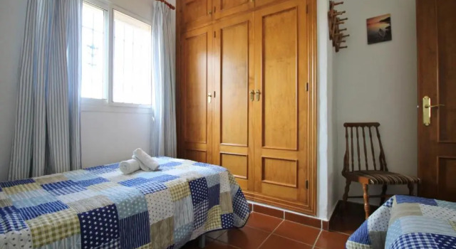 1003 Villa Cornocalejo, Забронировать Вилла Виллы Нерха, рядом с Tuesday Market, Вилла