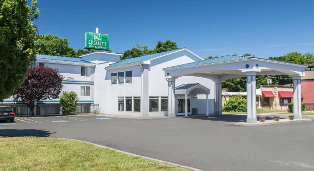 Номер Standard Quality Inn & Suites Danbury near University