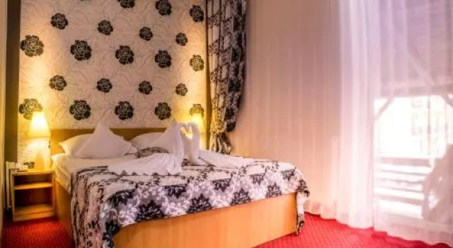 Hotel Marissa, Book Hotel Tăşnad Satu Mare