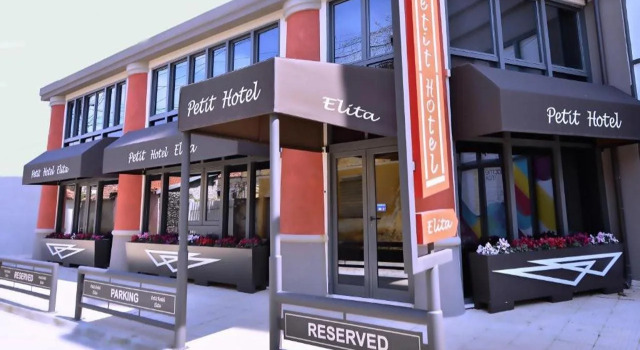 Petit Hotel Elita
