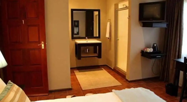 East View Guesthouse, Забронировать Отель Отели Аркадии 3 звезды, 3*