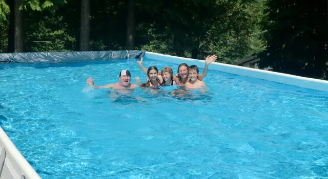 Camping Adamello, Boek Camping Edolo Valcamonica