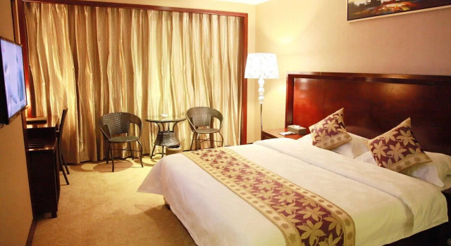 Nanfang Hotel - Huizhou, Забронировать Отель Отели Хойчжоу 4 звезды, рядом с Западное озеро в Хойчжоу, 4*