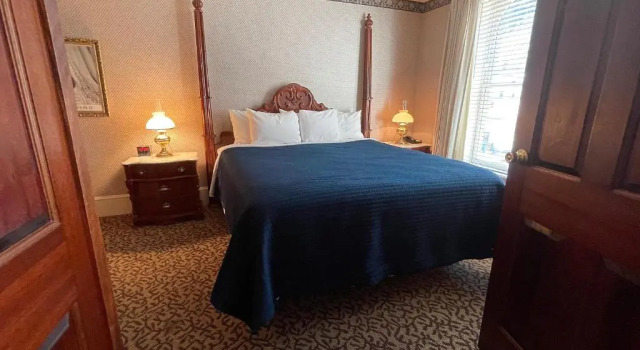 Люкс с видом на город Celebrity Boutique Hotel