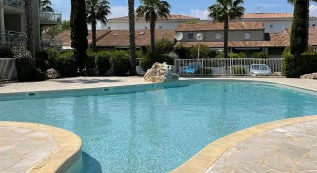 Pavillon à 400m de la plage avec piscine, Réserver Hôtel Hôtels à Valras-Plage avec parking, Parking