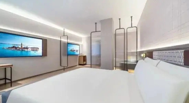 Люкс Homeinn Plus Hotel （Jinhua Lanxi Ancient City Railway Station）