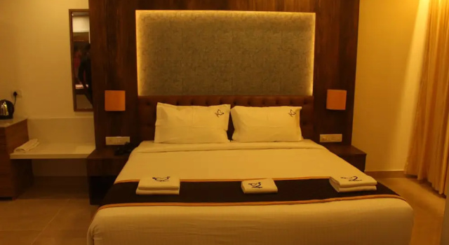 Номер Standard c 1 комнатой с балконом и с видом на сад Hotel Idhaya