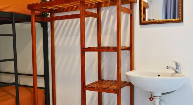 Кровать в общем номере Uluwatu Surf Paradise by Pertama Stay
