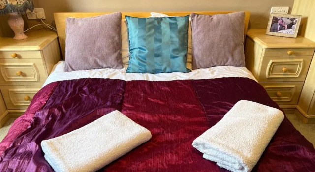 Simply Stunning 2 Bedroom Home with Parking space, Boek Hotel Hotels in Nottinghamshire met parkeren, Parkeren