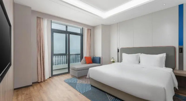 Двухместный люкс c 1 комнатой Holiday Inn Express Xiamen Jimei New Town by IHG