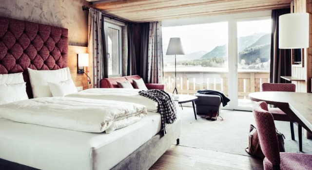 Семейный люкс с 2 комнатами Biohotel Bergzeit