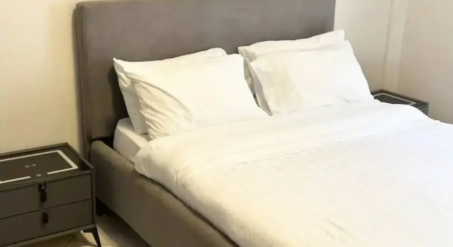 LivLuxe Apartments 6