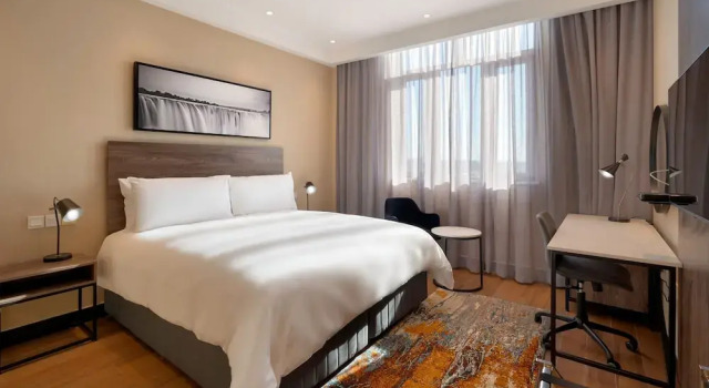 Protea Hotel Lusaka International Airport, Rezervovat Hotel Hotely v Lusaka Province s bazénem, Bazén